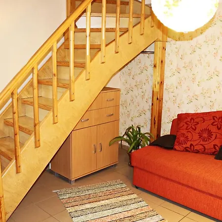 Apartamento Cozy 2 Level Near Old Town Free Parking