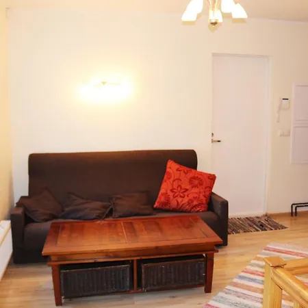 Apartamento Cozy 2 Level Near Old Town Free Parking